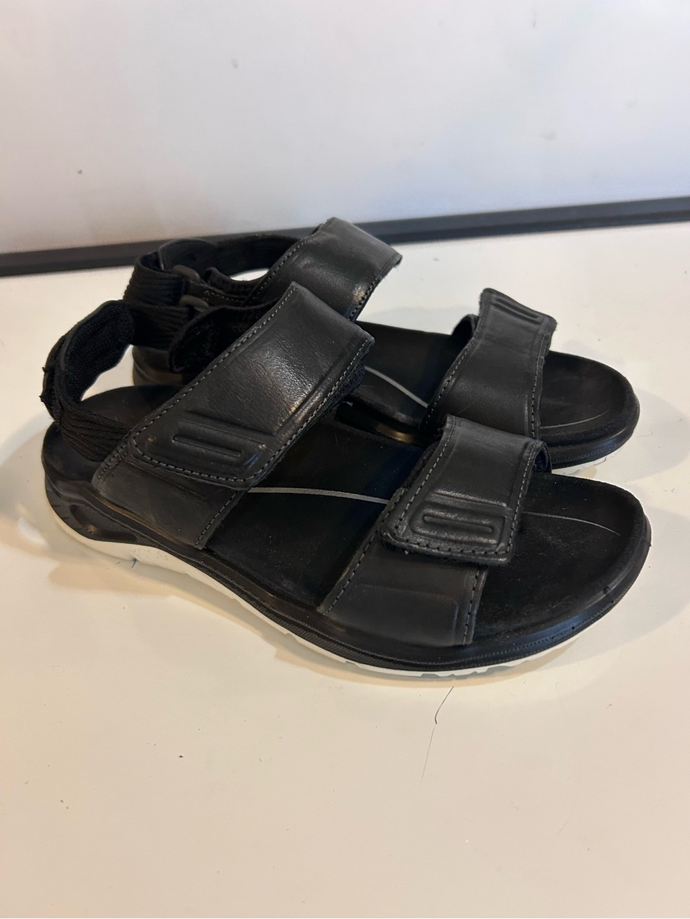 ECCO Black Leather X-Trinsic Sports Sandals Shoes Black White Sole 6M 36